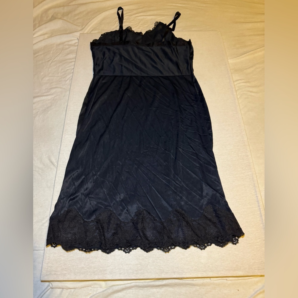 Elegant Black Lace Slip Dress - Picture 3 of 4